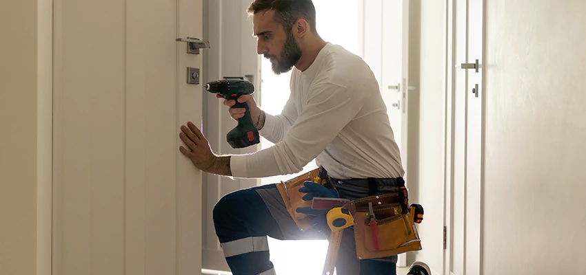 Mailbox Lock Installation Expert in Prunedale, California